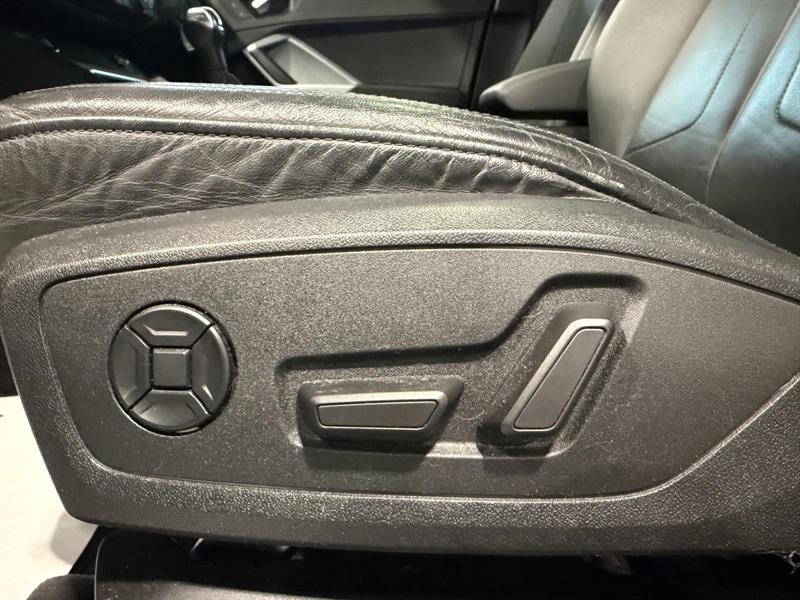 audi Q3 2021 - 13