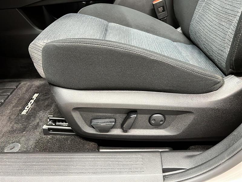 nissan Rogue 2023 - 25