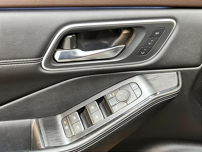 nissan Rogue 2023 - 25