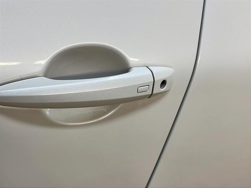 nissan Rogue 2023 - 25
