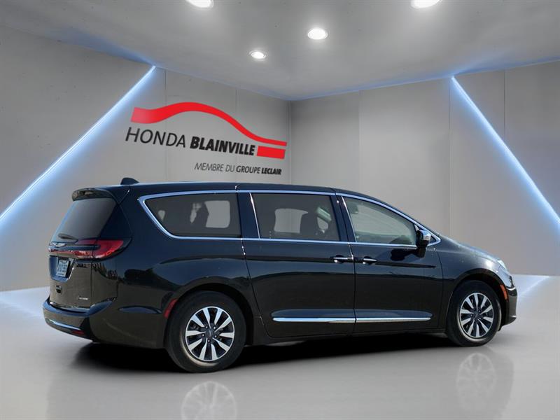 chrysler Pacifica Hybrid 2022 - 6