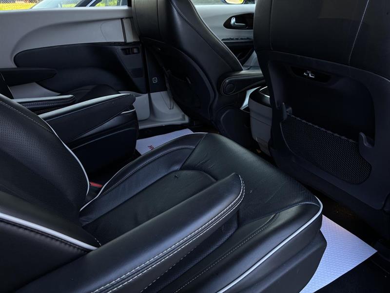 chrysler Pacifica Hybrid 2022 - 16