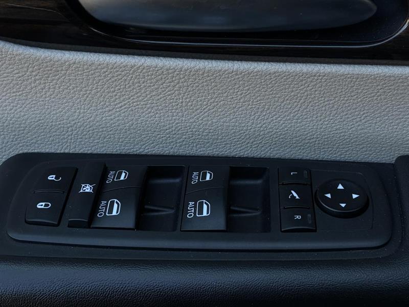 chrysler Pacifica Hybrid 2022 - 25