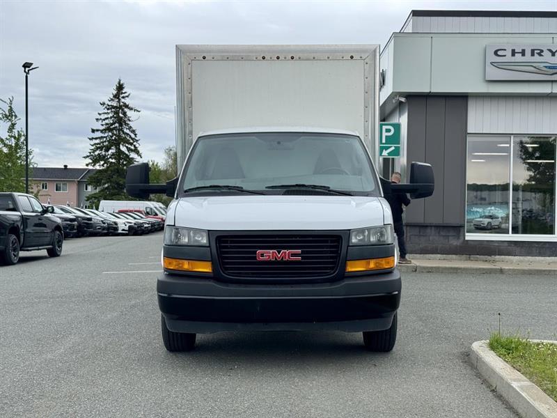 gmc Savana 3500 Cutaway Van 2023 - 3