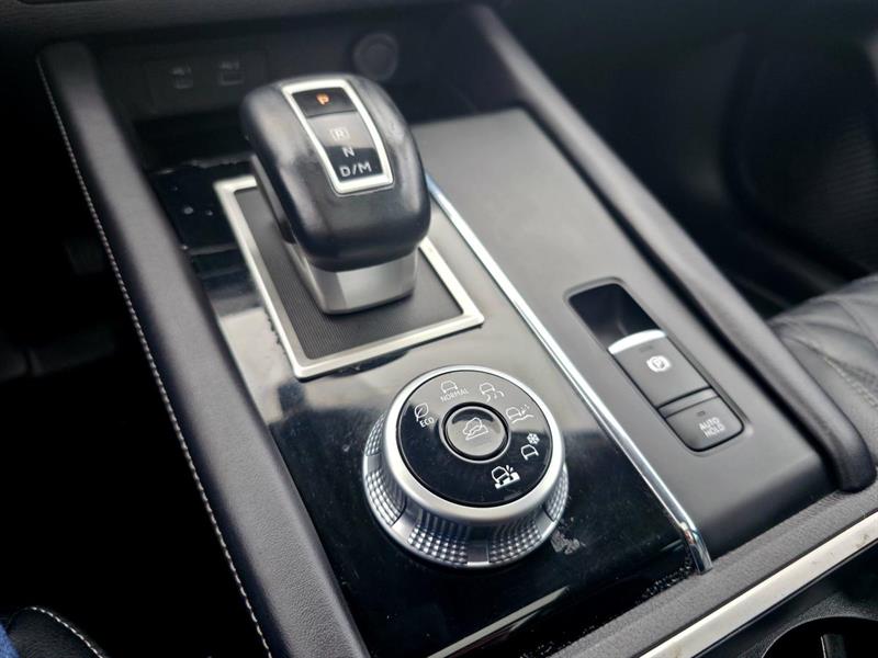 mitsubishi Outlander 2023 - 25