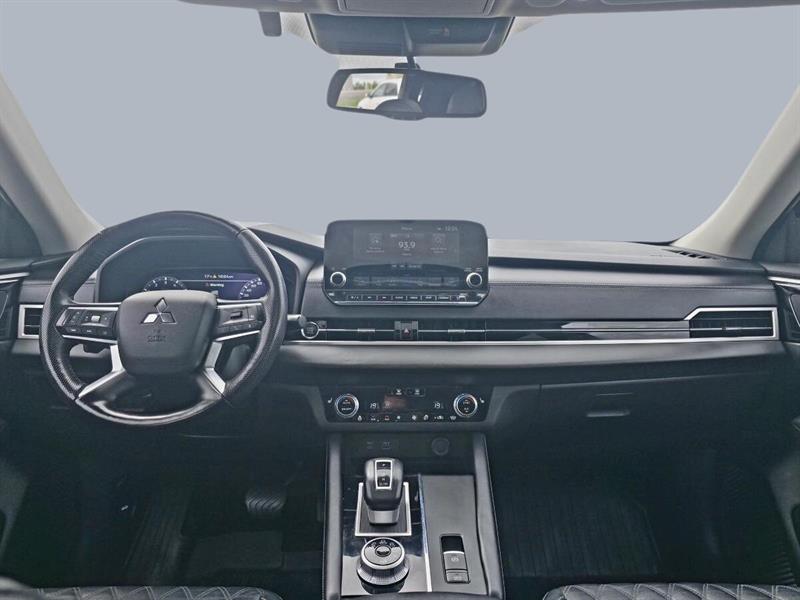 mitsubishi Outlander 2023 - 28