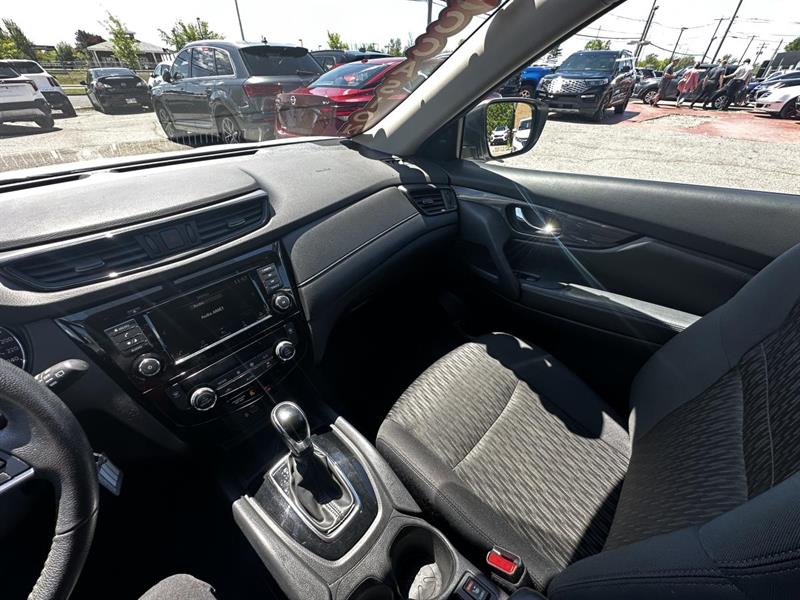 nissan Rogue 2020 - 14