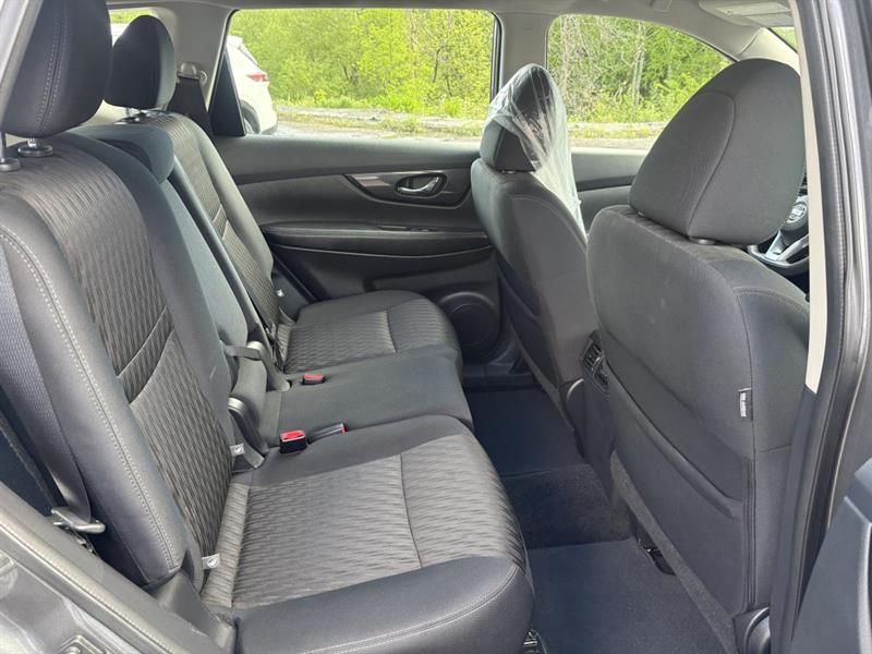 nissan Rogue 2017 - 33