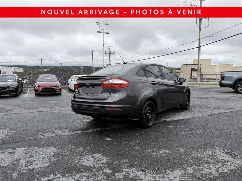 ford Fiesta 2017 - 13