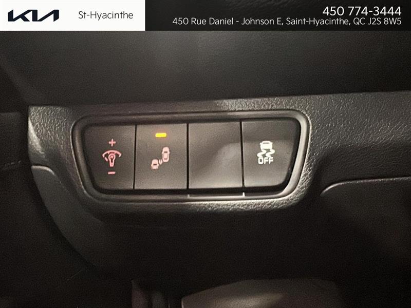 kia Forte 2024 - 18