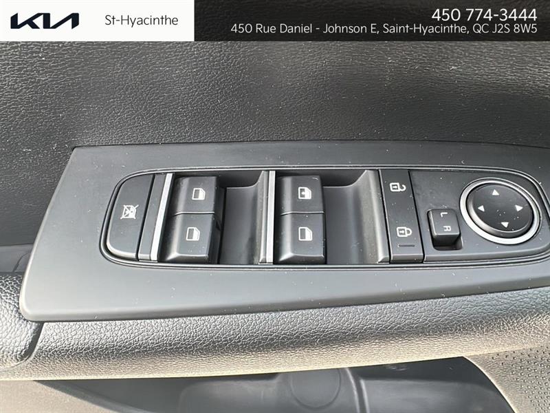 kia Forte 2022 - 18