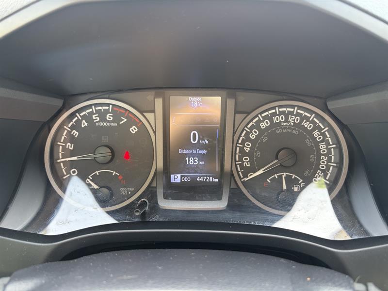 toyota Tacoma 2023 - 12