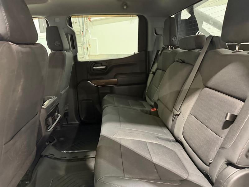 chevrolet Silverado 1500 2021 - 24