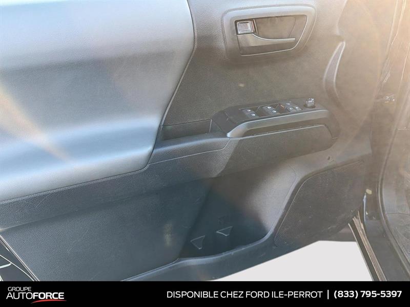 toyota Tacoma 2022 - 9