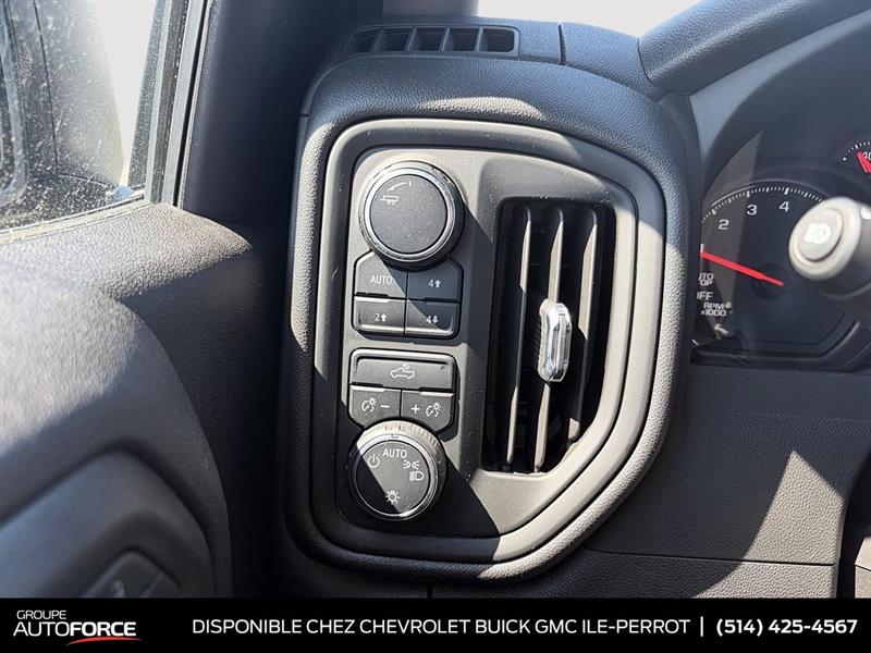 chevrolet Silverado 1500 2024 - 11