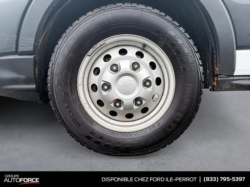 ford Transit fourgon utilitaire 2023 - 7