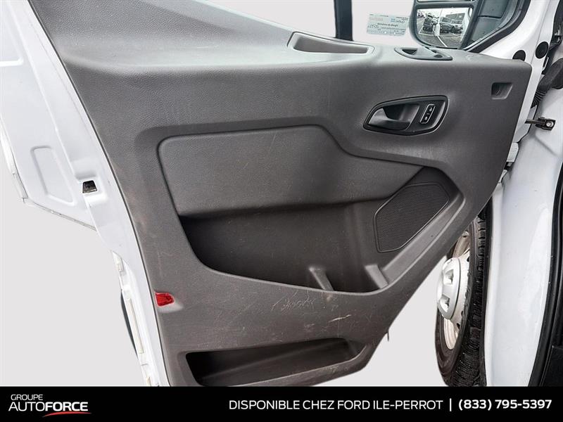 ford Transit fourgon utilitaire 2023 - 10