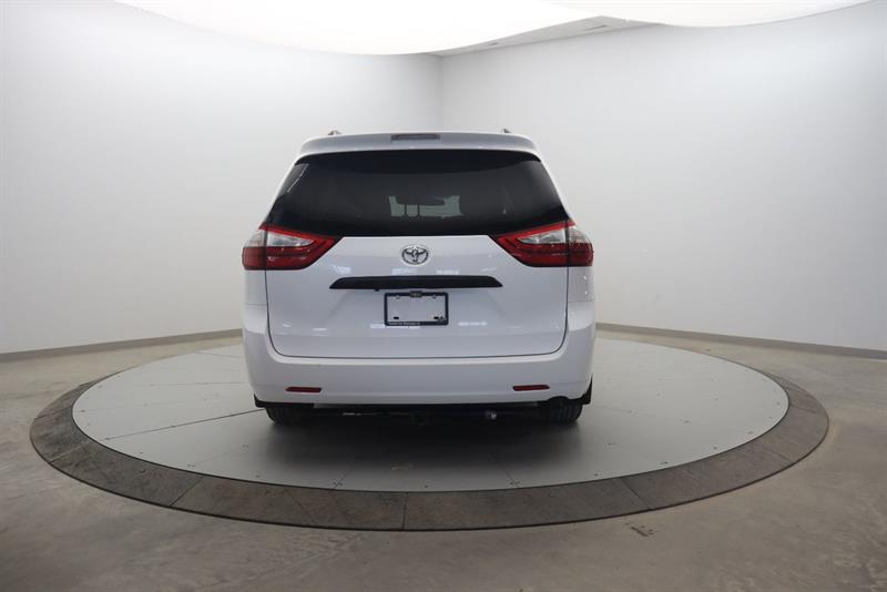 toyota Sienna 2016 - 5