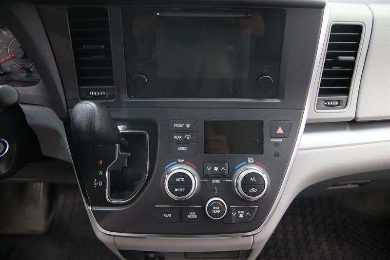 toyota Sienna 2016 - 13