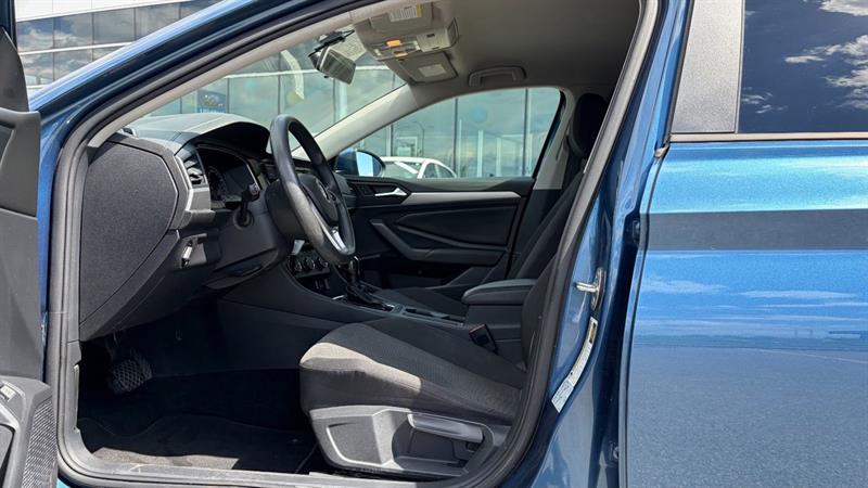 volkswagen Jetta 2019 - 10