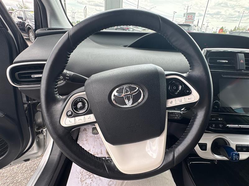 toyota Prius Prime 2019 - 17