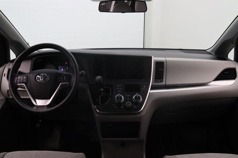 toyota Sienna 2016 - 11