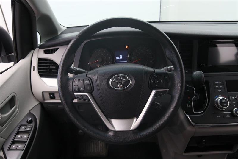 toyota Sienna 2016 - 12