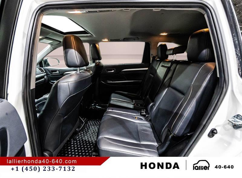2019 Toyota Highlander - Image 13