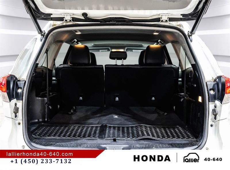 2019 Toyota Highlander - Image 16