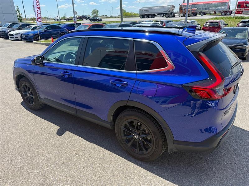 2025 Honda CR-V - Image 3