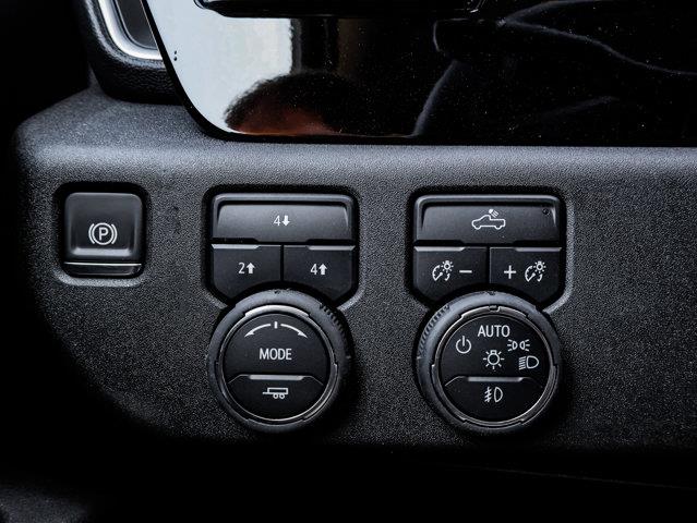 Chevrolet Silverado 2500 29