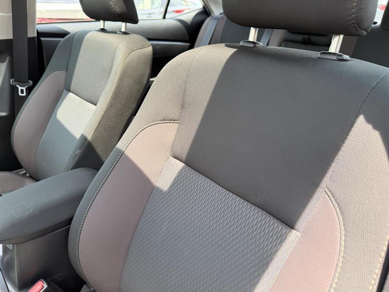 toyota Corolla 2019 - 13