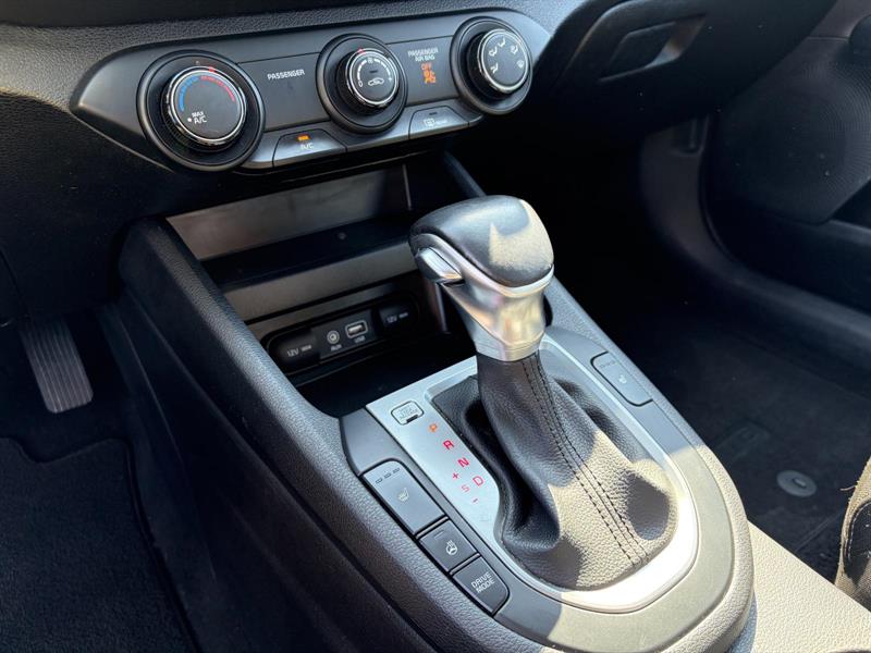 kia Forte 2019 - 14