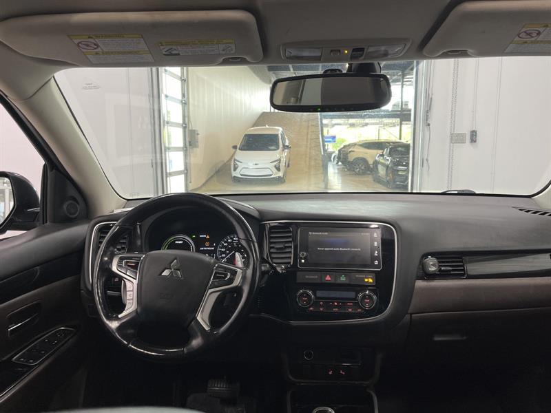 mitsubishi Outlander 2018 - 22