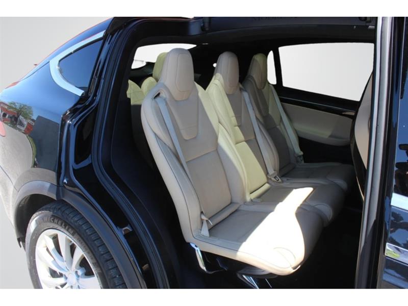 tesla Model X 2016 - 14