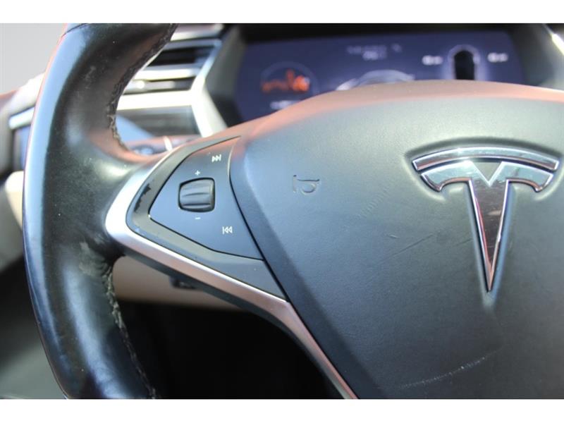 tesla Model X 2016 - 17