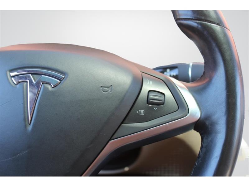 tesla Model X 2016 - 18