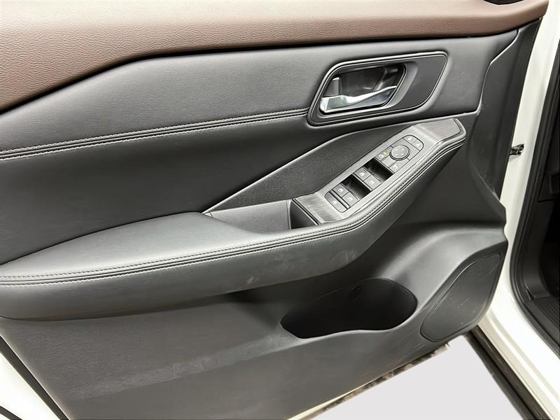 nissan Rogue 2023 - 25