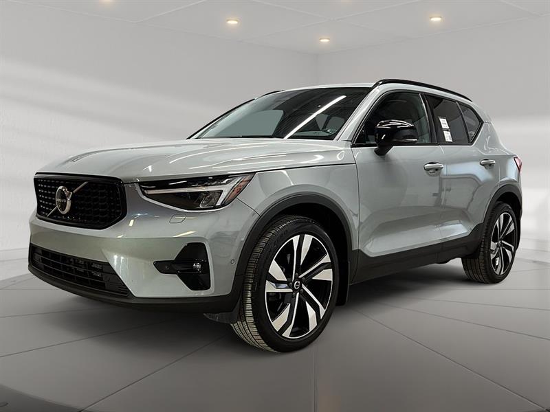 volvo XC40 2024