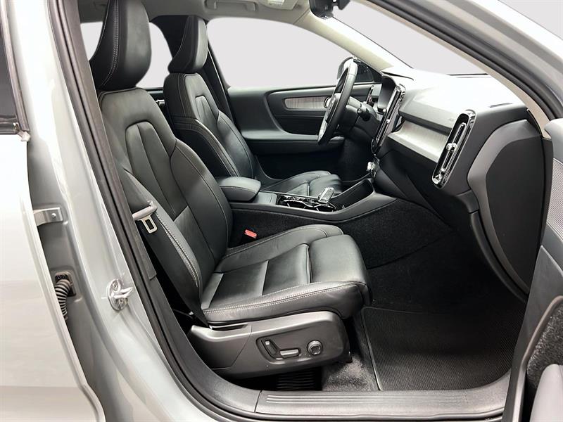 volvo XC40 2024 - 8