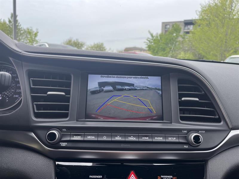hyundai Elantra 2020 - 16