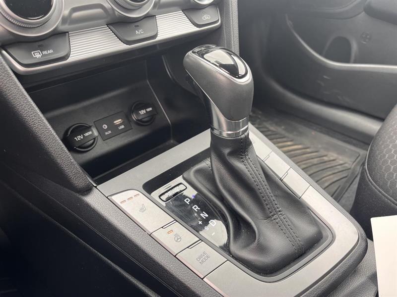 hyundai Elantra 2020 - 18