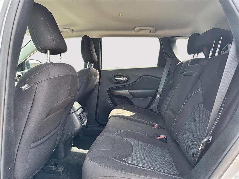 jeep Cherokee 2019 - 18