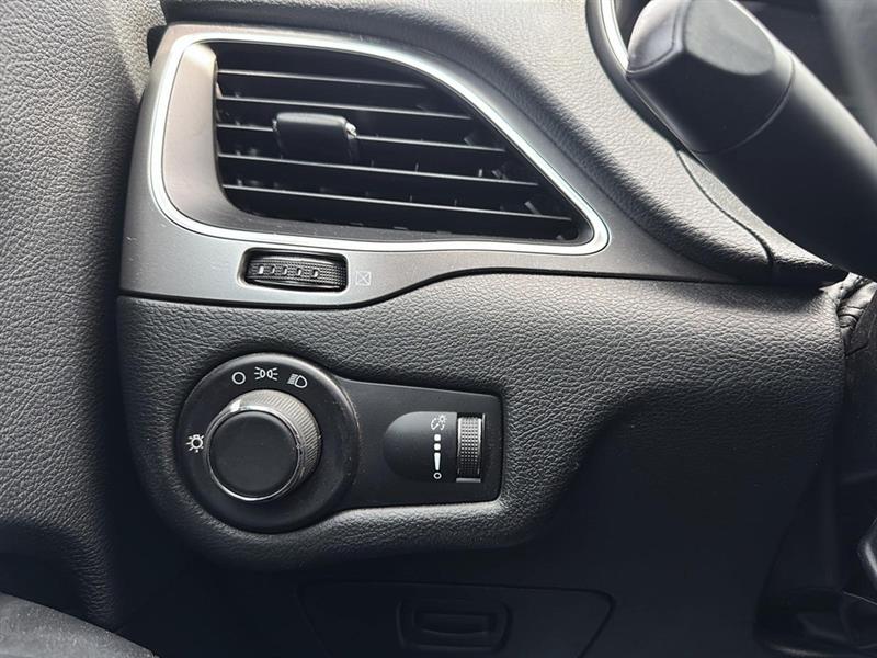 jeep Cherokee 2019 - 24