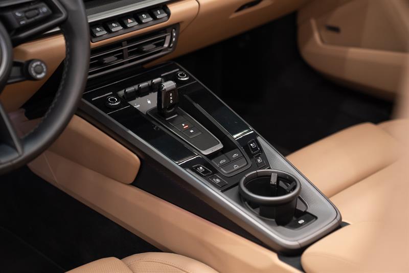 porsche 911 2022 - 19