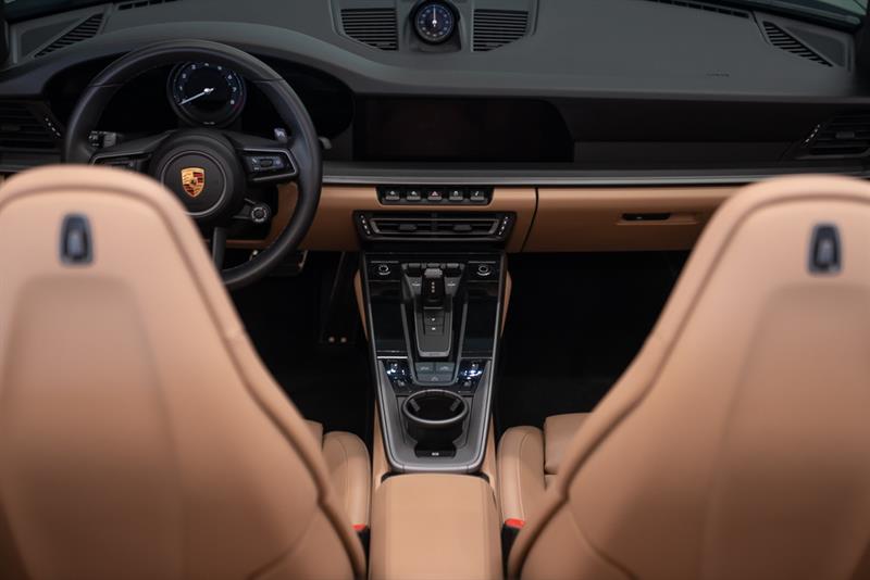 porsche 911 2022 - 25