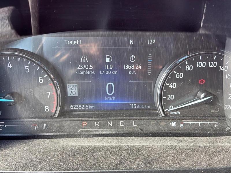 ford Explorer 2022 - 12