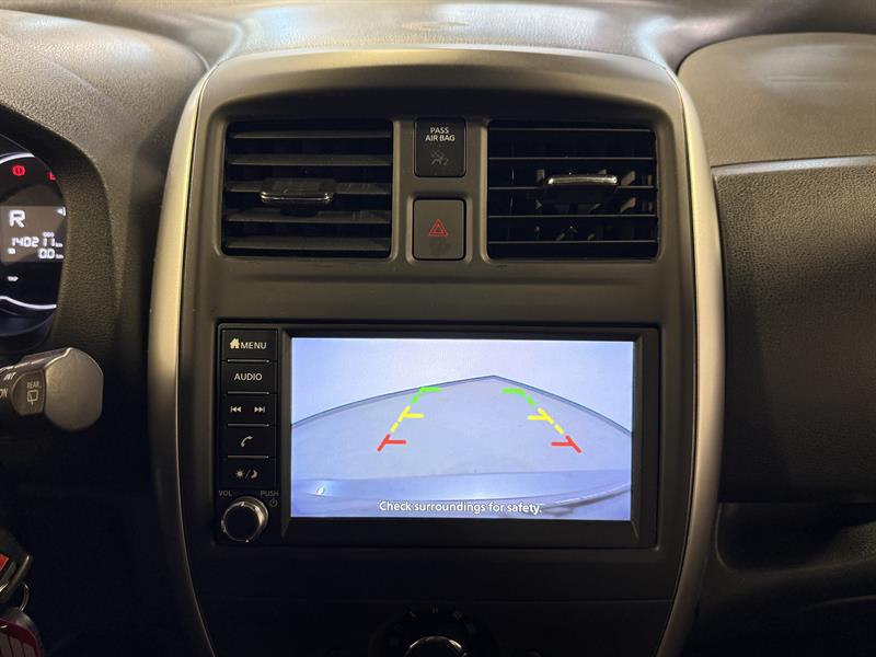 nissan Versa Note 2019 - 21