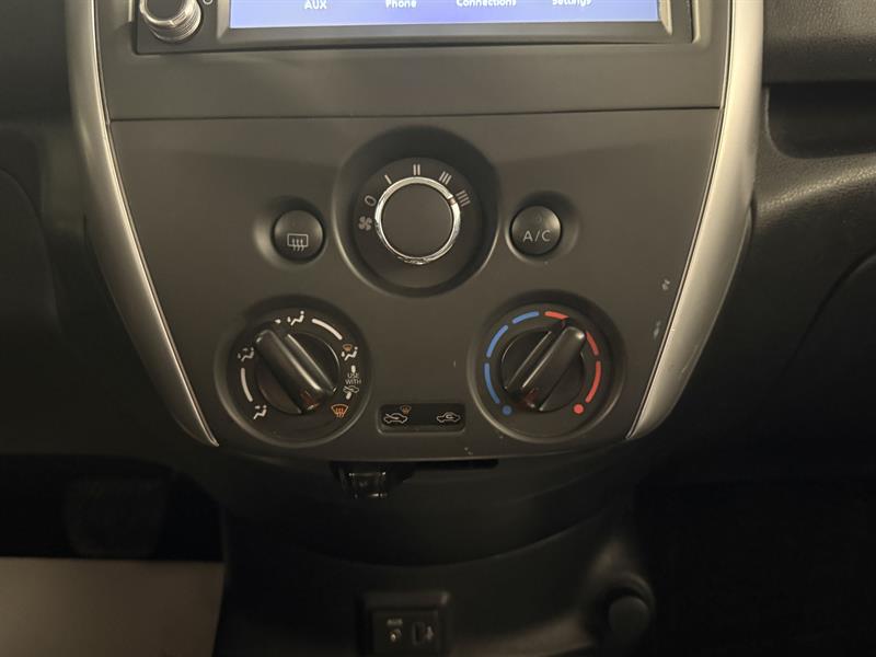 nissan Versa Note 2019 - 22