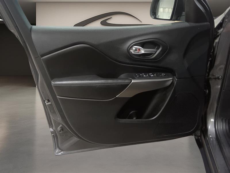 jeep Cherokee 2019 - 28